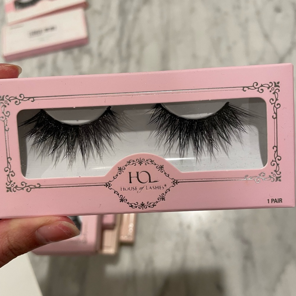 Brand New House of Lashes in Iconic